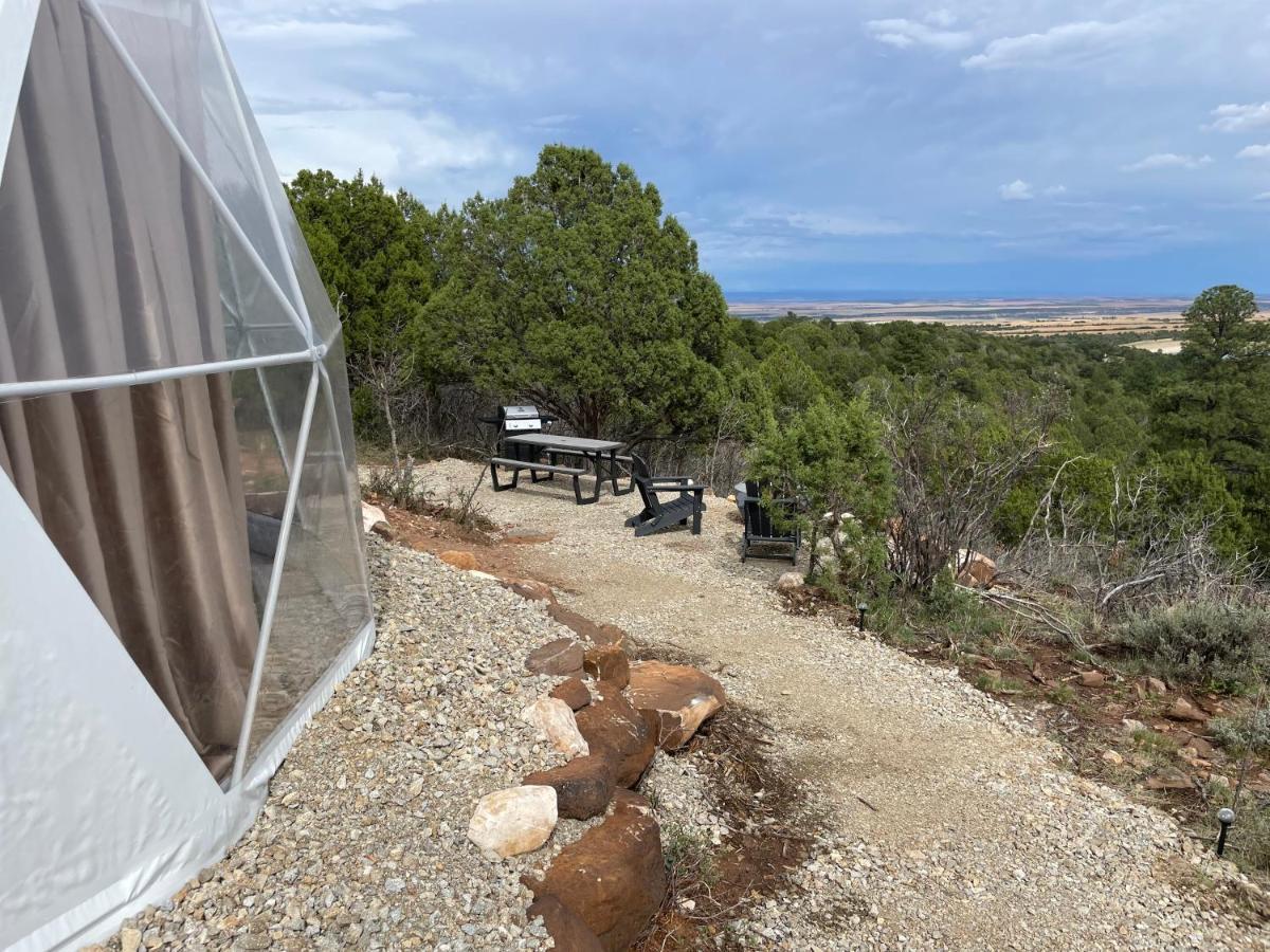 Canyon Rim Domes - A Luxury Glamping Experience!! Monticello Esterno foto