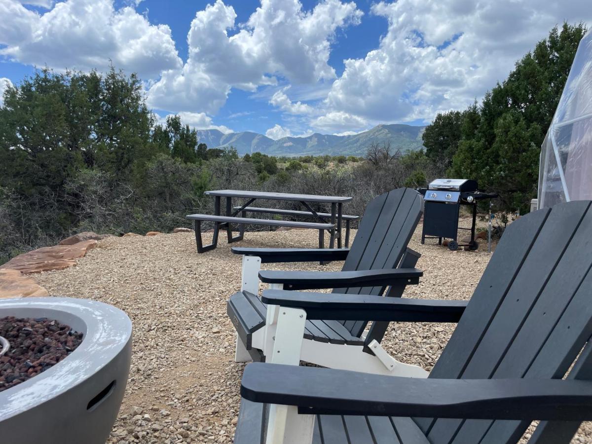 Canyon Rim Domes - A Luxury Glamping Experience!! Monticello Esterno foto