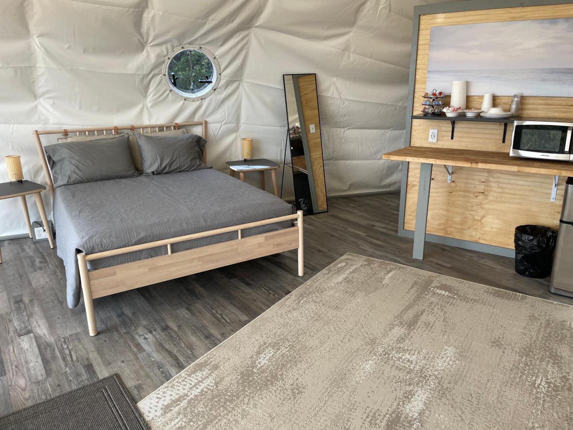 Canyon Rim Domes - A Luxury Glamping Experience!! Monticello Esterno foto